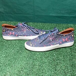 Under Armour girls sneaker size 6.5Y (OKPM-11-034)